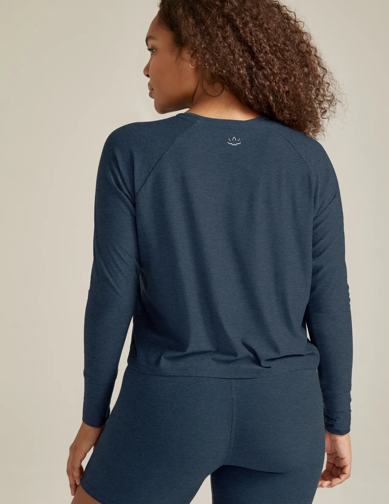Featherweight Daydreamer Pullover- nocturnal navy