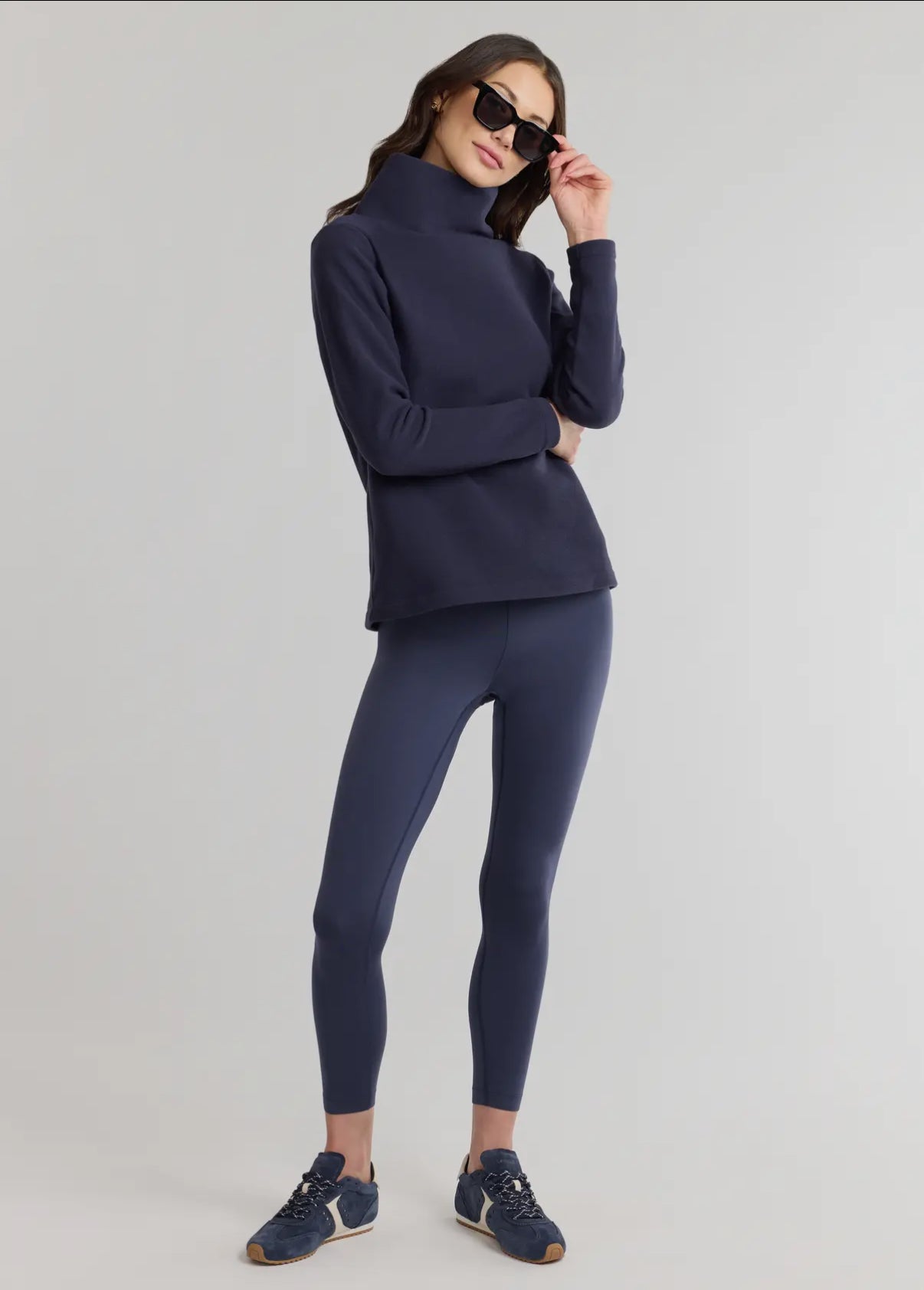 Greenpoint Turtleneck- navy