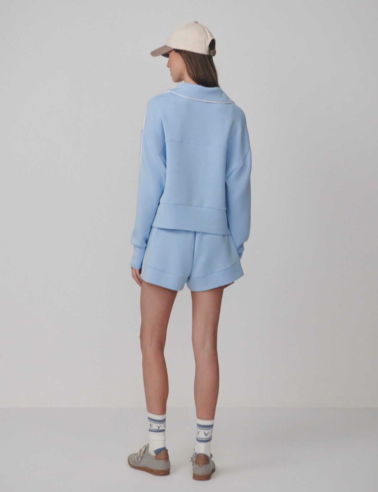 Barnes High-Rise Short 4.5"- Airy Blue