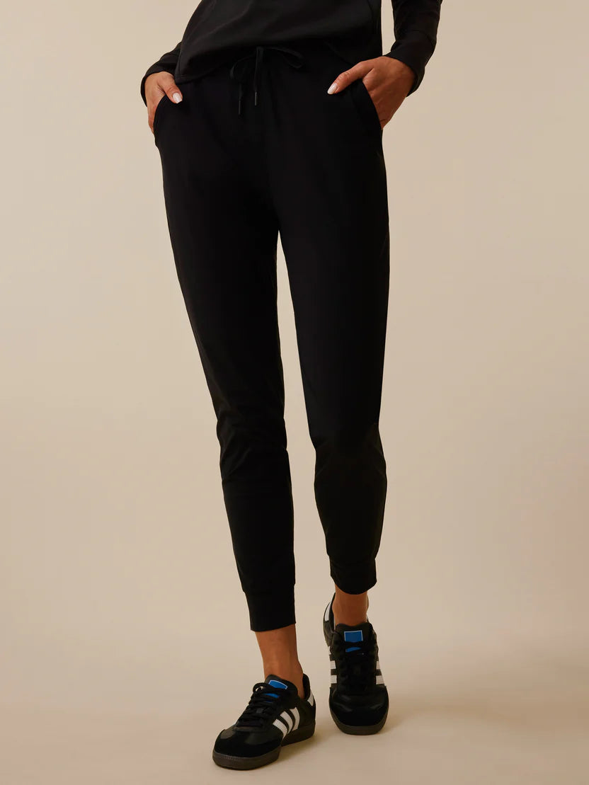Phoenix Jogger- shepherd black
