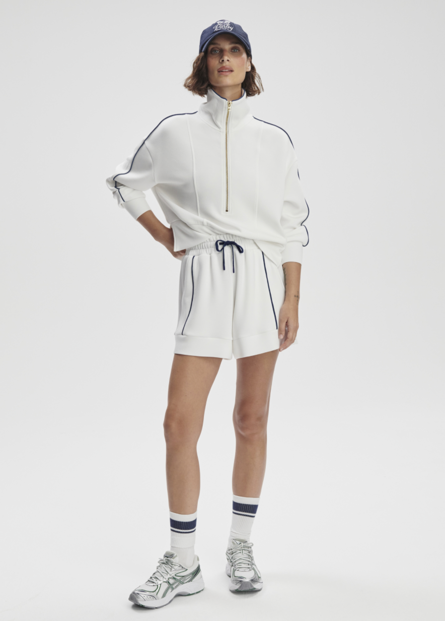 Barnes High-Rise Short 4.5"-white/navy