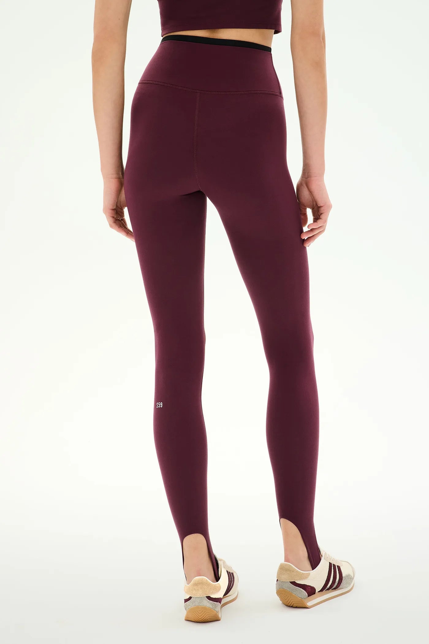 River Dual Waist Airweight Stirrup- dark cherry/black