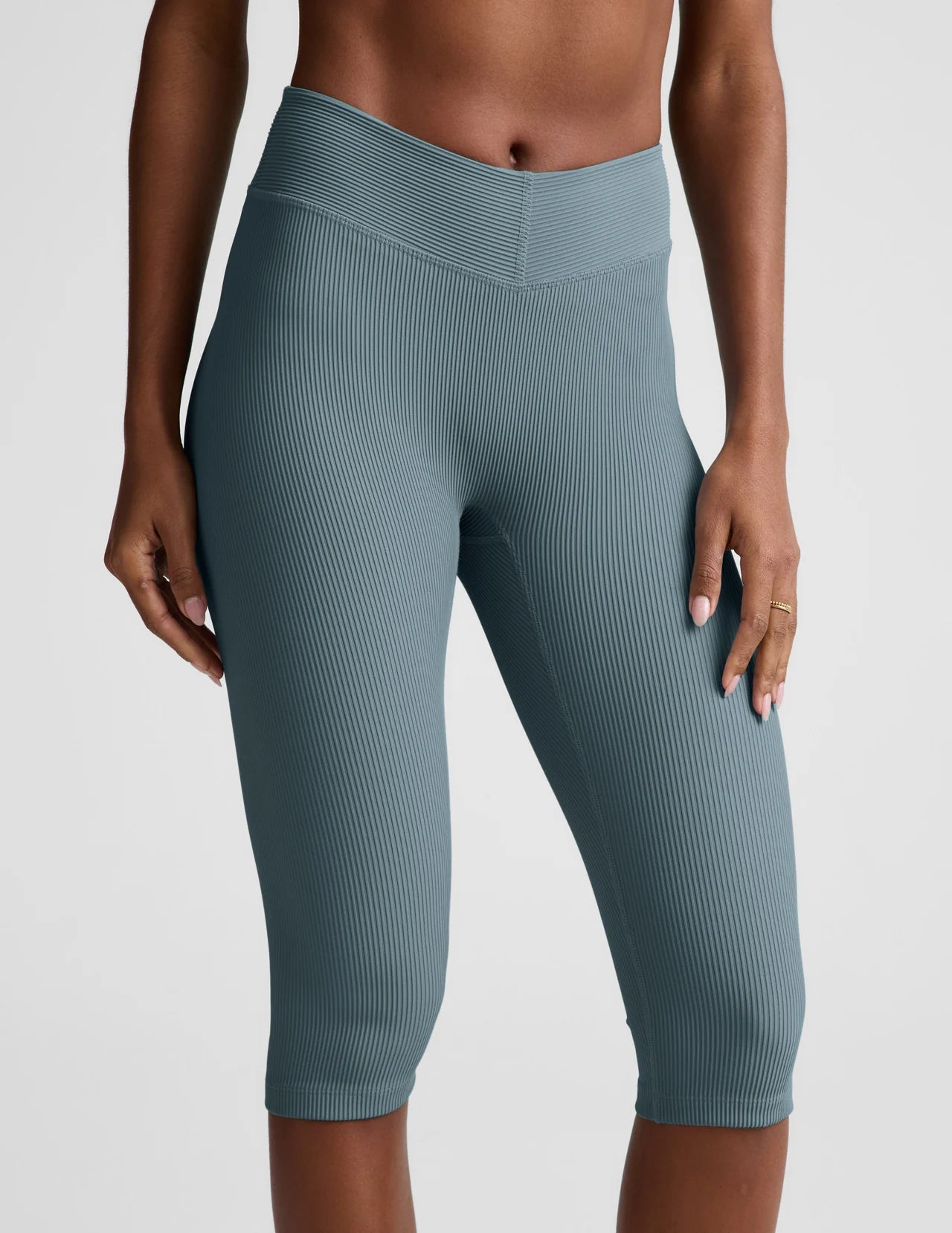 Impulse Ribbed V-Waist Pedal Pusher Legging- Shaken Blue
