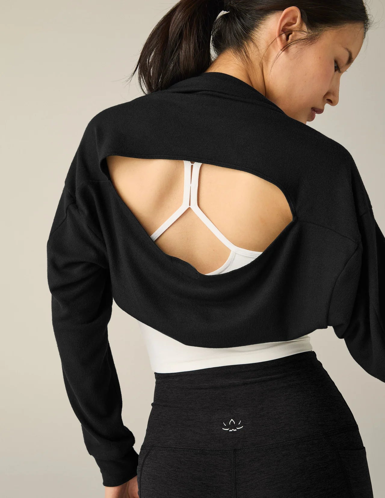 Duet 2-Way Convertible Shrug-black