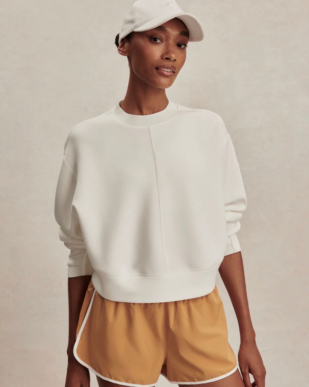 Tasmin Cropped Sweat- Snow White