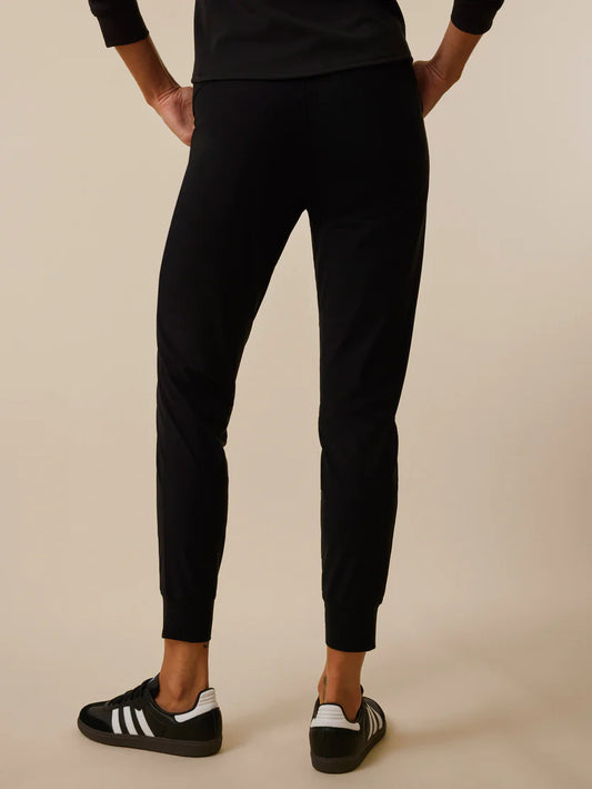 Phoenix Jogger- shepherd black