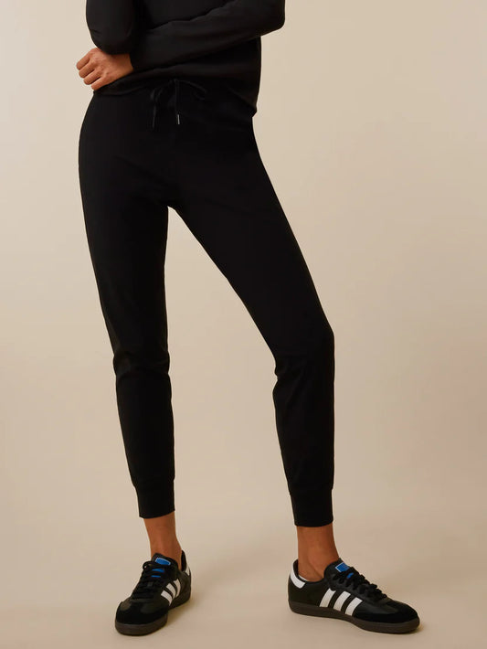 Phoenix Jogger- shepherd black