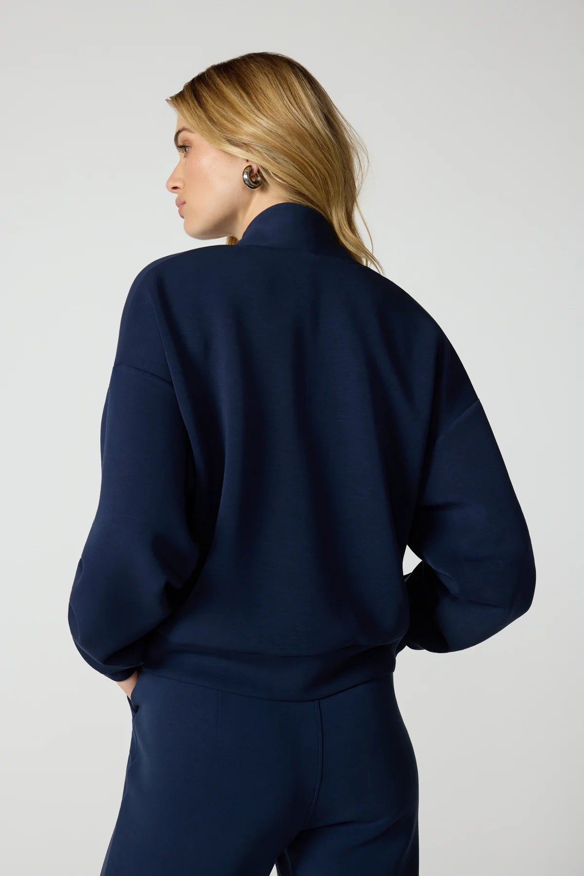 Dreamweave Shrug- navy