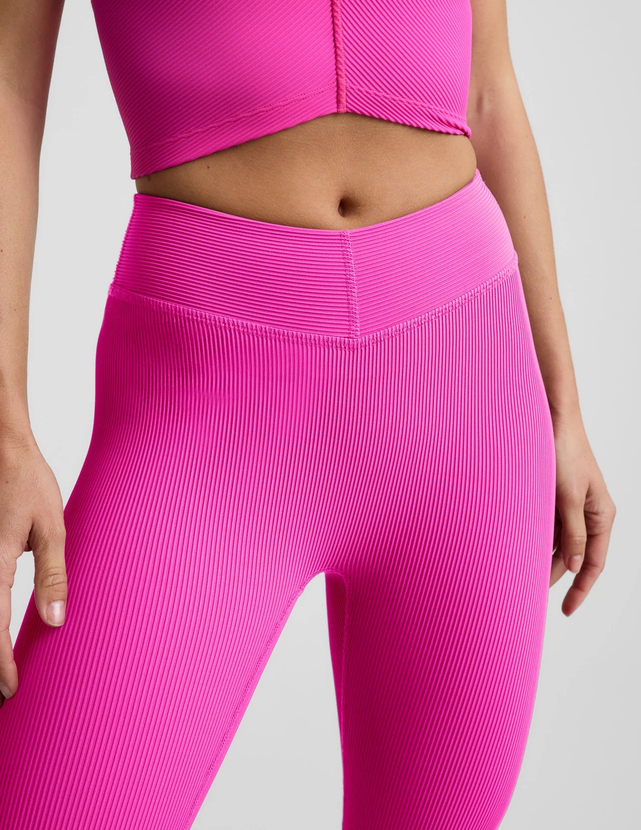 Impulse Ribbed V-Waist Pedal Pusher Legging- Pink Glow