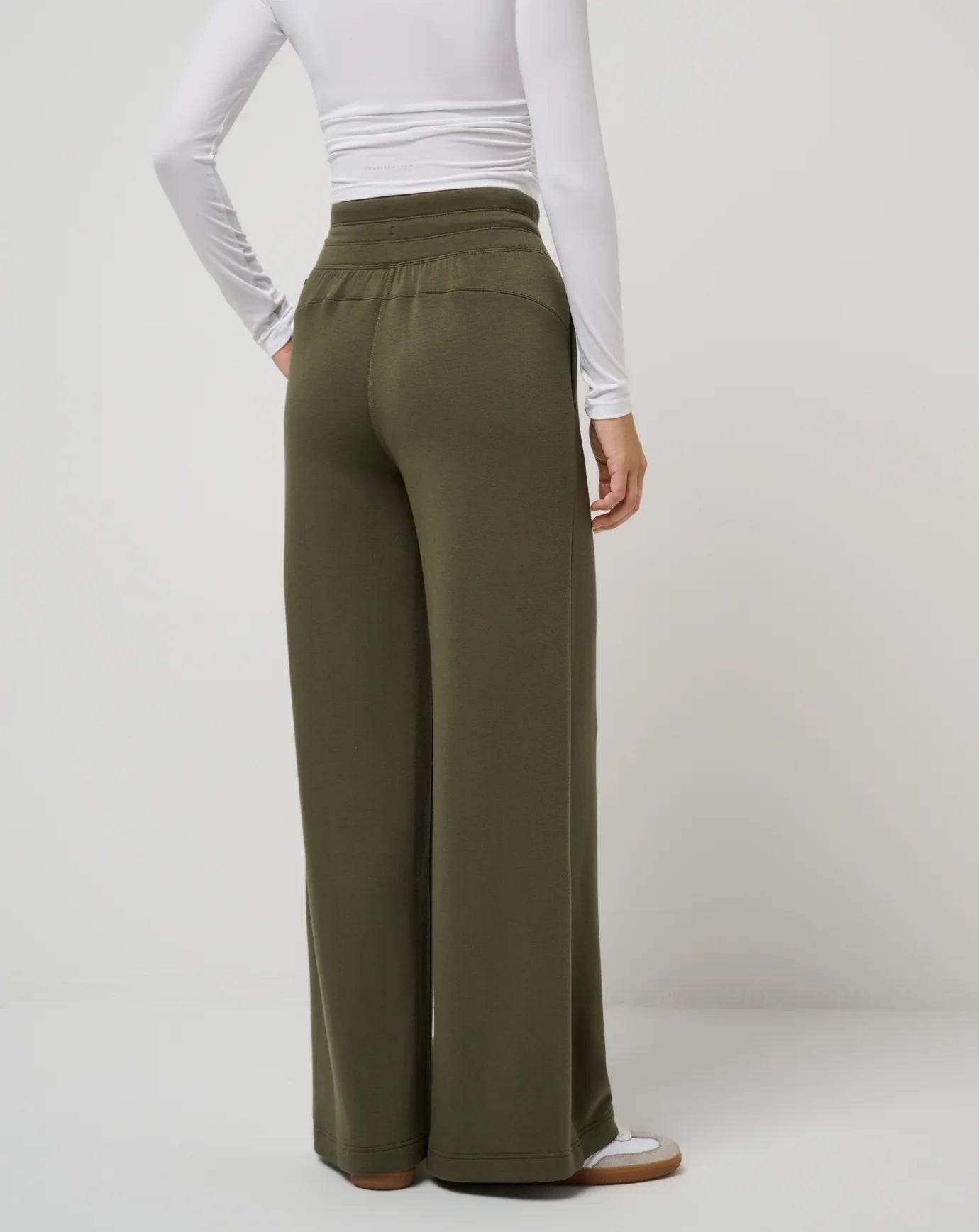 Skyloft Soft Wide Leg Pant- Grape Leaf