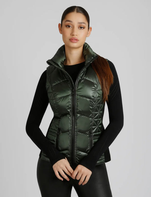 Lightweight packable vest- green