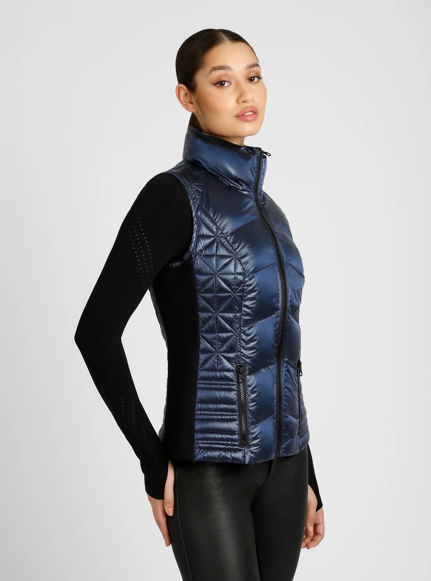 Lightweight packable vest- navy LGCC