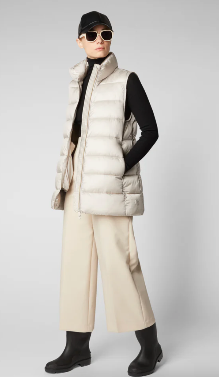 WOMEN S CORAL PUFFER VEST IN OFF WHITE Game Set Style