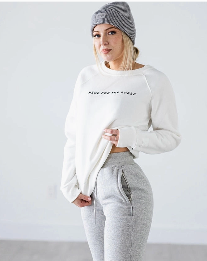 Here for the Après Crewneck-White