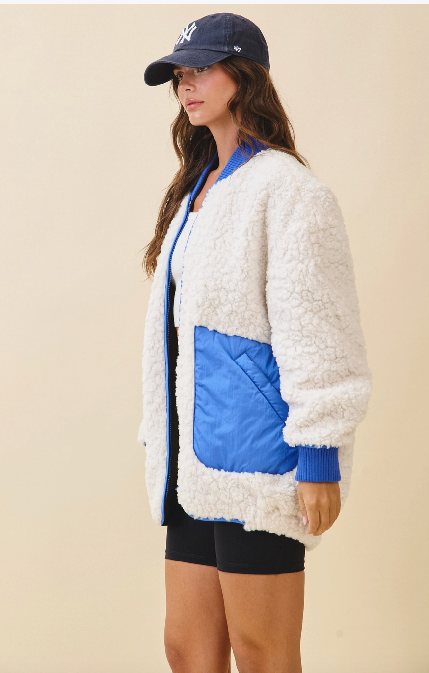 Textured Contrast Pocket Fleece Jacket